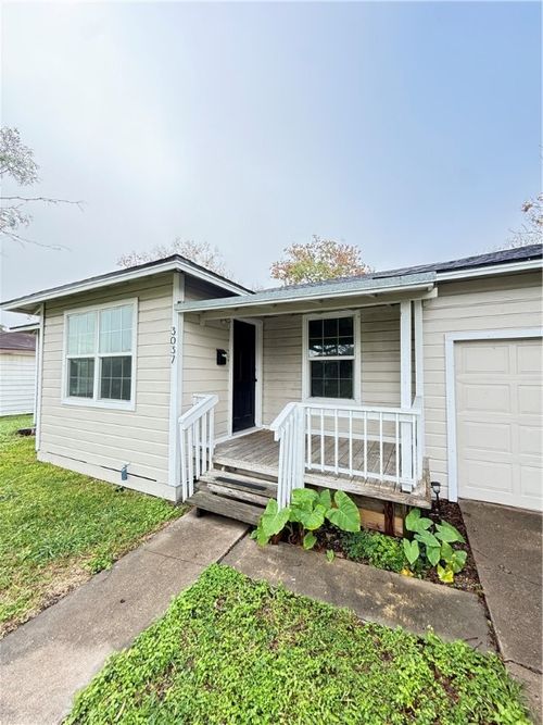 3037 Brawner Pkwy, Corpus Christi, TX, 78415-4937 | Card Image