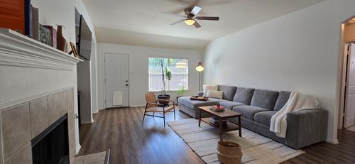 452 Paddle Dr, Crowley, TX, 76036-6404 | Card Image