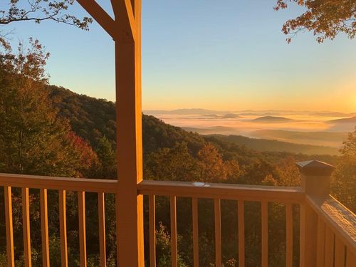 520 Sahkanaga Dr, Murphy, NC, 28906-7723 | Card Image