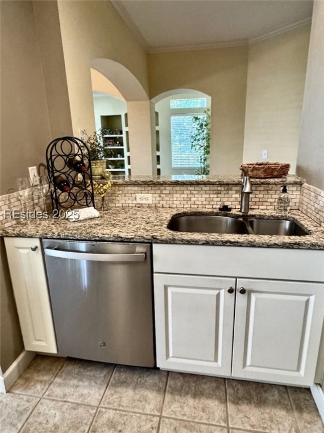 Kitchen to living room | Image 10