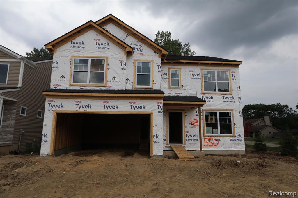 Lake Village Ave, Waterford, MI 48328 #1
