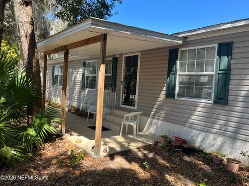 223 Oak Ridge Dr, Welaka, FL, 32193-2215 | Card Image