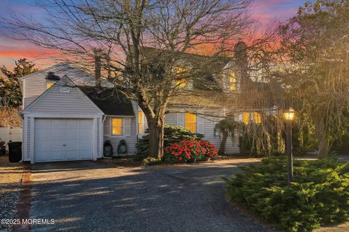 72 Pershing Blvd, Lavallette, NJ, 08735-2833 | Card Image