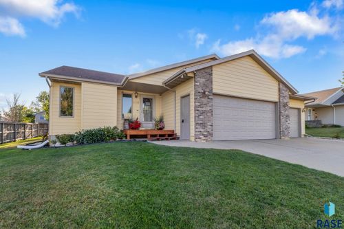 4301 N Montana Ave Avenue, Sioux Falls, SD, 57107 | Card Image