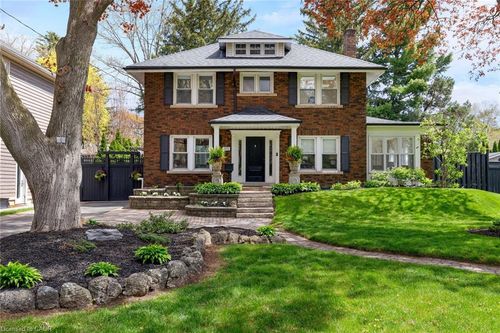 373 Rossmore Blvd, Burlington, ON, L7N1R9 | Card Image