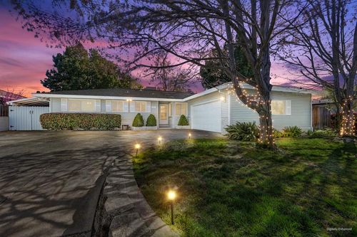 10832 Glenhaven Way, Rancho Cordova, CA, 95670-4947 | Card Image