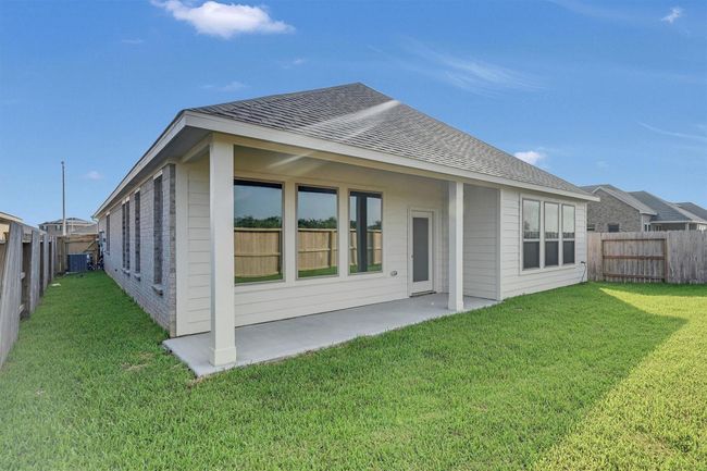 738 Mockingbird Passage Dr, House other with 3 bedrooms, 2 bathrooms and 2 parking in Beasley TX | Image 35