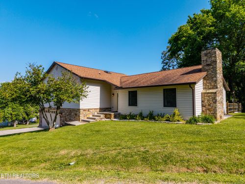 401 Edgewood Trl, Newport, TN, 37821-7329 | Card Image