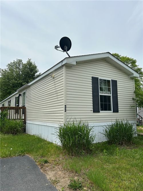 33 Hemlock Rd, Chepachet, RI, 02814-2102 | Card Image