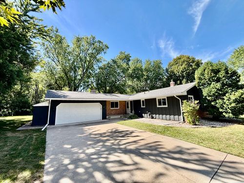 410 Betty Ln, West Saint Paul, MN, 55118-2905 | Card Image