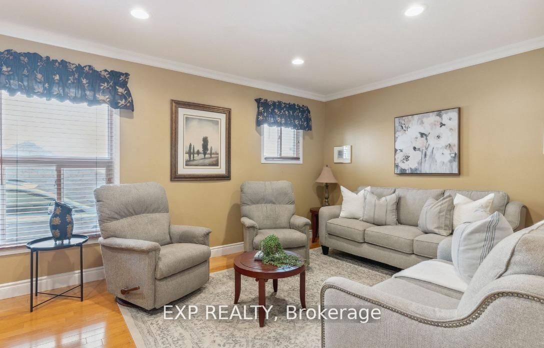 Residential Lease in Oakville 2