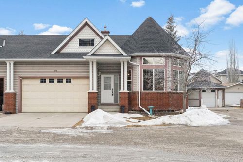 17 Prestwick Pond Terr Se, Calgary, AB, T2Z3Z7 | Card Image