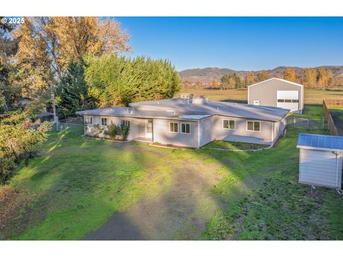 255 Shady Dr, Roseburg, OR, 97471-8920 | Card Image
