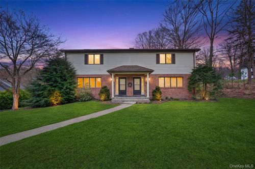 196 Vineyard Ave, Highland, NY, 12528-2327 | Card Image
