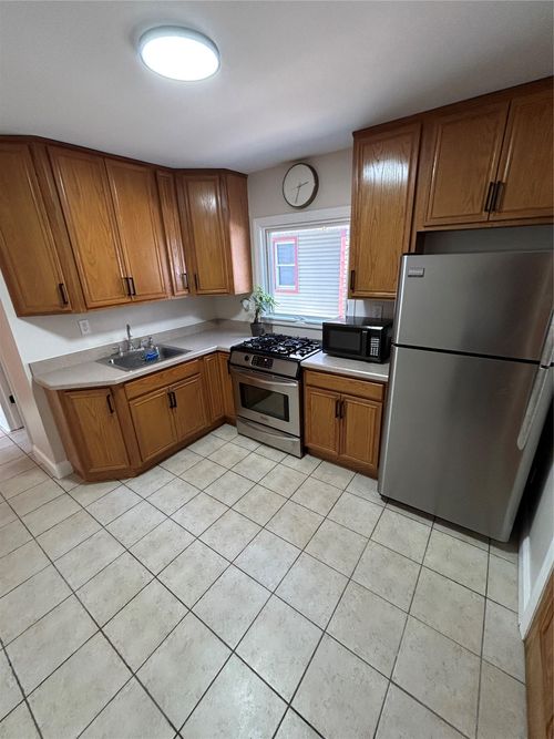 apt-1-28 Acorn Ter, New Rochelle, NY, 10801-4362 | Card Image