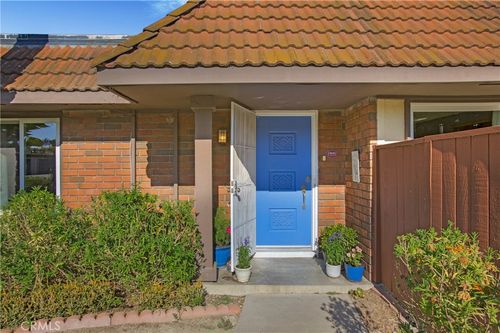 24682 Via San Juan, Aliso Viejo, CA, 92656-1135 | Card Image