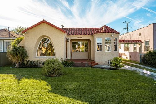 9933 San Anselmo Ave, South Gate, CA, 90280-5618 | Card Image