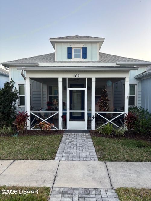 562 Landshark Blvd, DAYTONA BEACH, FL, 32124-3741 | Card Image