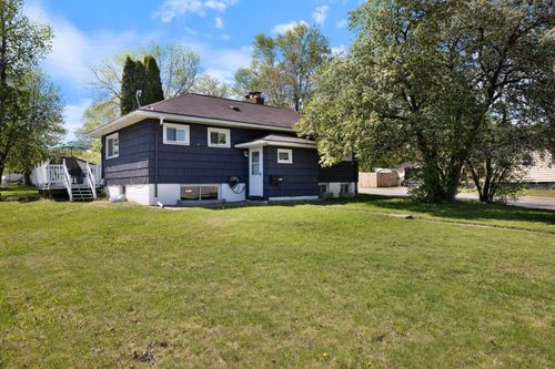 3901 4th Ave E, Hibbing, MN, 55746-3121 | Card Image
