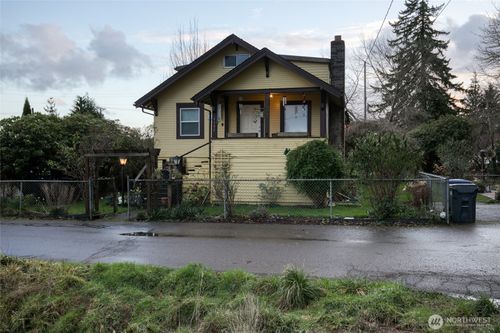 1131 W Schley St, Aberdeen, WA, 98520-8031 | Card Image