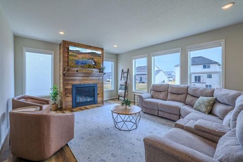 14310 Aspen Ave, Rosemount, MN, 55068-5545 | Card Image