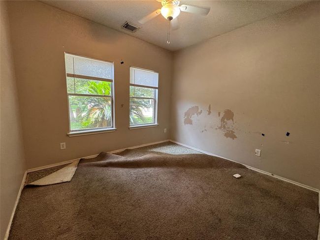 5427 Cilantro Ln, House other with 3 bedrooms, 2 bathrooms and 2 parking in Baytown TX | Image 5