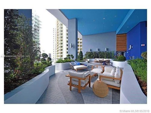 1707-1300 Brickell Bay Dr, Miami, FL, 33131-3380 | Card Image