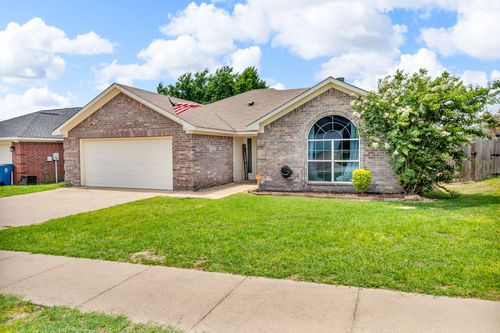 1112 E Park, Lindale, TX, 75771-7088 | Card Image