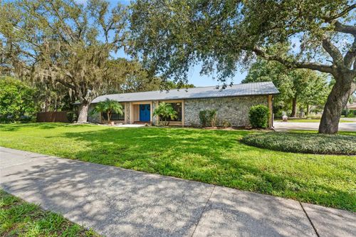 3011 Lake Ellen Dr, TAMPA, FL, 33618-3728 | Card Image