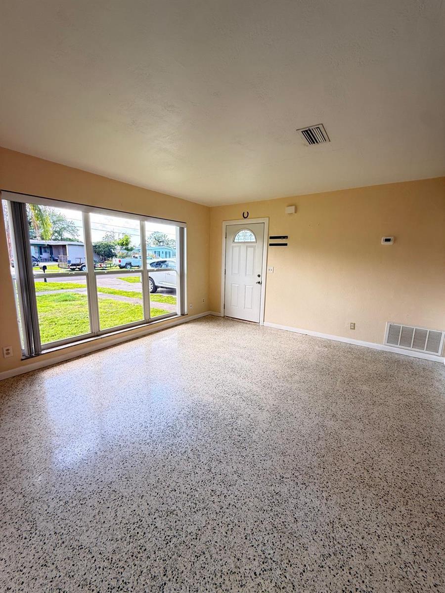 Residential Lease in Port St. Lucie 4