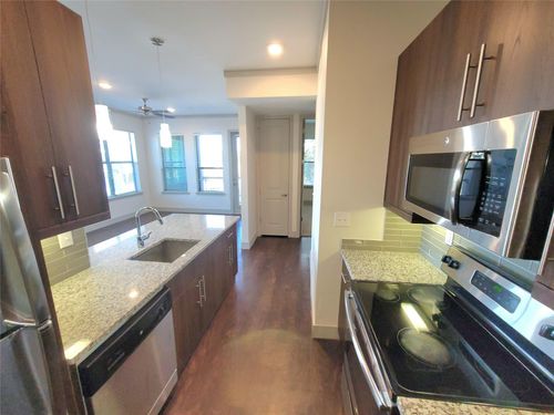 apt-529-1800 St Joseph Pkwy, Houston, TX, 77003-1262 | Card Image