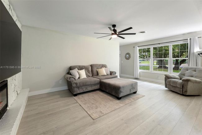 1970 Sw 115 Th Ave, House other with 4 bedrooms, 3 bathrooms and null parking in Davie FL | Image 13