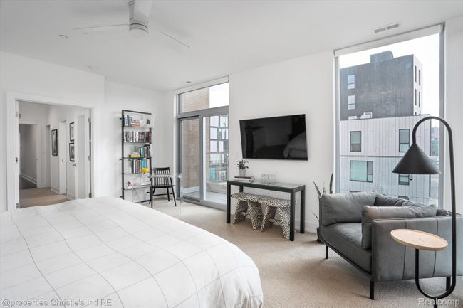 311 Alfred Street | Image 24