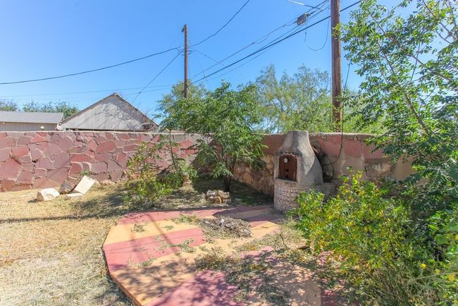1004 E 15 Th St, House other with 4 bedrooms, 2 bathrooms and null parking in Big Spring TX | Image 25