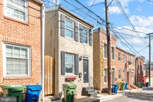 241 S Chapel St, BALTIMORE, MD, 21231-2604 | Card Image