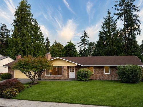 17421 Ne 11th St, Bellevue, WA, 98008-3813 | Card Image