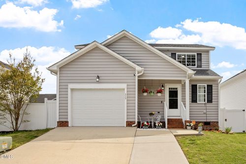 313 Pittsboro St, Fuquay Varina, NC, 27526-1881 | Card Image