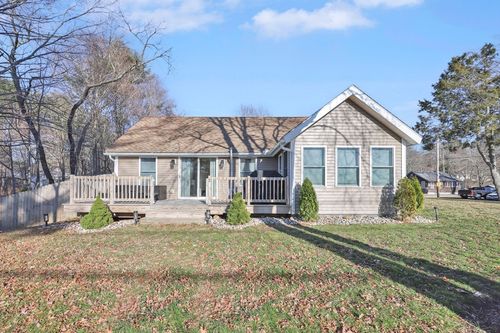 2 Woodland Hts, Wales, MA, 01081-9539 | Card Image