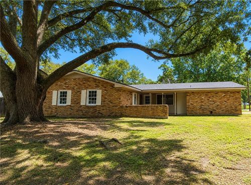3621 Heritage Dr N, Mobile, AL, 36609-4560 | Card Image