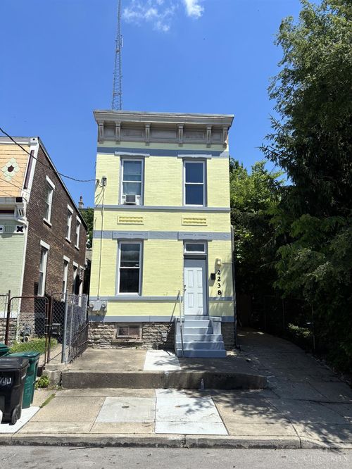 2238 Flora Street, Cincinnati, OH, 45219 | Card Image