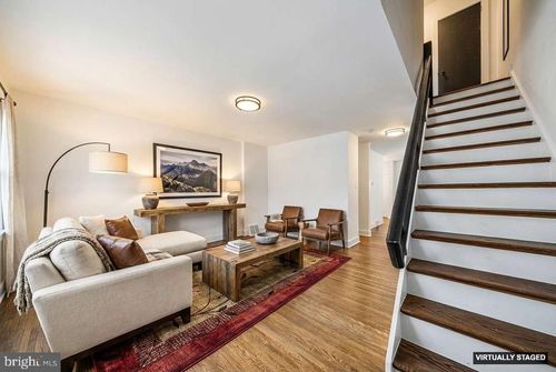 354 Krams Ave, PHILADELPHIA, PA, 19128-4733 | Card Image