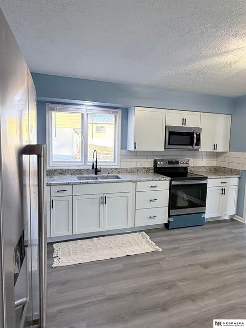6501 S 43rd St, Omaha, NE, 68107-3769 | Card Image