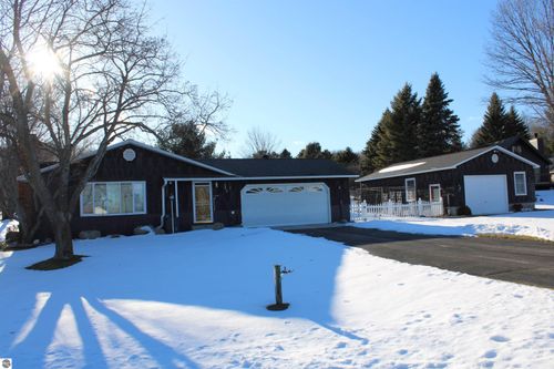 11810 Chaney Drive, Rapid City, MI, 49676 | Card Image