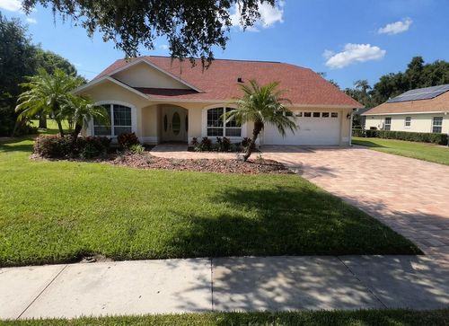 6741 Northlake Dr, ZEPHYRHILLS, FL, 33542-0645 | Card Image