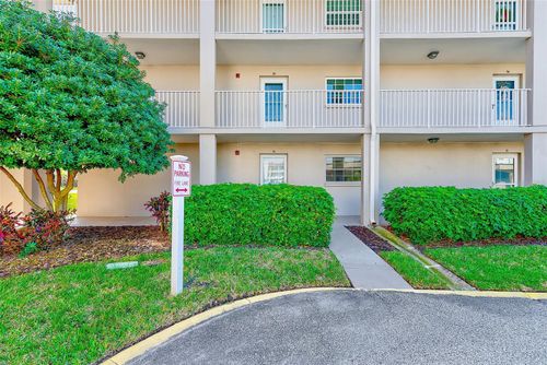 apt-16-10215 Regal Dr, LARGO, FL, 33774-4941 | Card Image