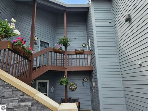 unit-45-407 W Lake St, Tawas City, MI, 48763-9204 | Card Image