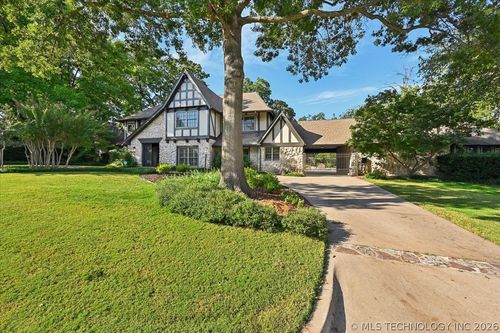 3133 E 68th St, Tulsa, OK, 74136-4539 | Card Image