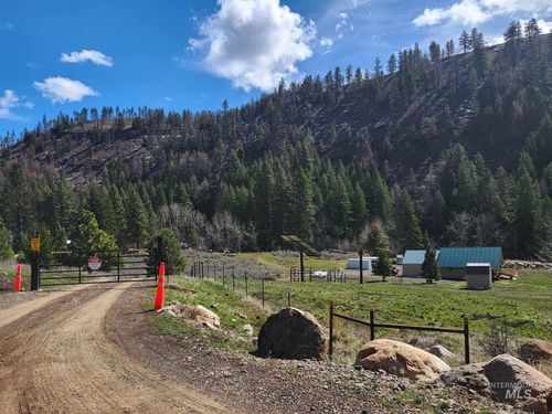 2267 Private Road 1, Cambridge, ID, 83610 | Card Image