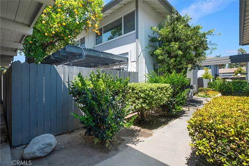 16605 Townhouse Dr, Tustin, CA, 92780-4132 | Card Image
