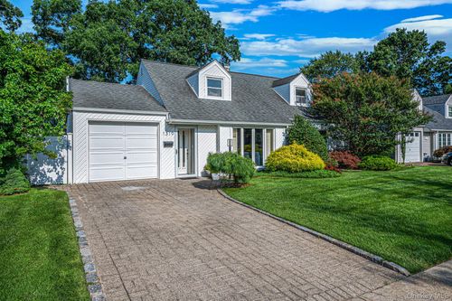 1319 Harry Ln, Merrick, NY, 11566-1710 | Card Image